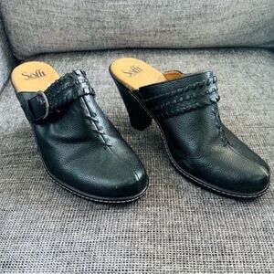 Sofft Black Pebbled Leather Heeled Mule Clogs 9